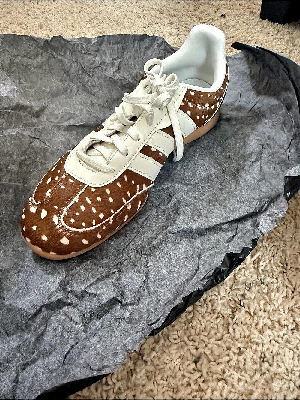 Adidas Samba OG Deer Print (Bambi) ) Brown & White Patterned Sneakers Like New